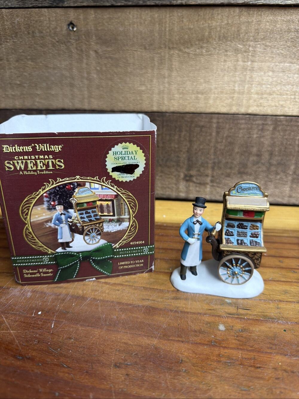 Dept 56 Dickens Village Sidewalk Sweets Christmas 2016 Limited Edition 4054964